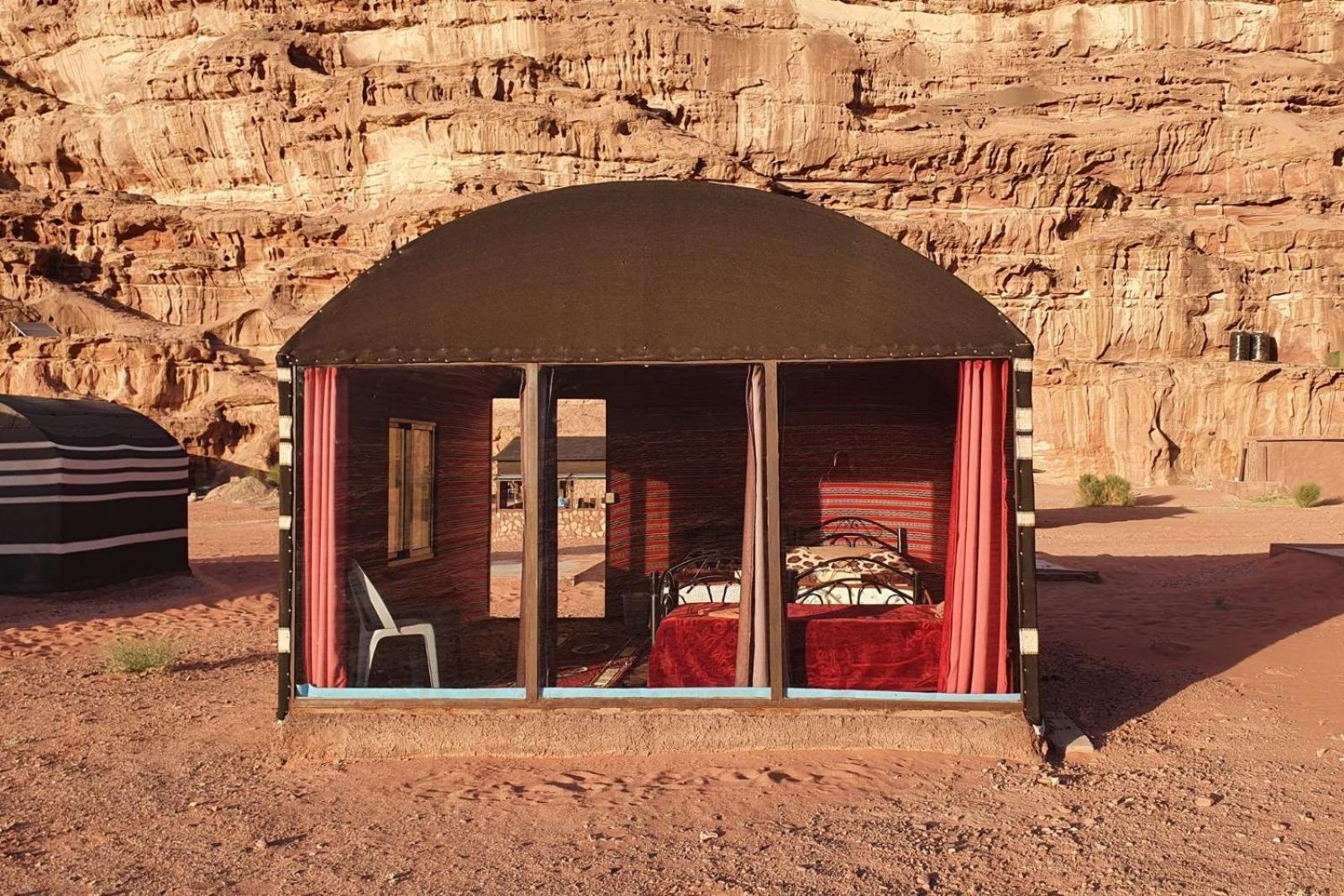 Welcome To Wadi Rum Camp Hotel Bagian luar foto