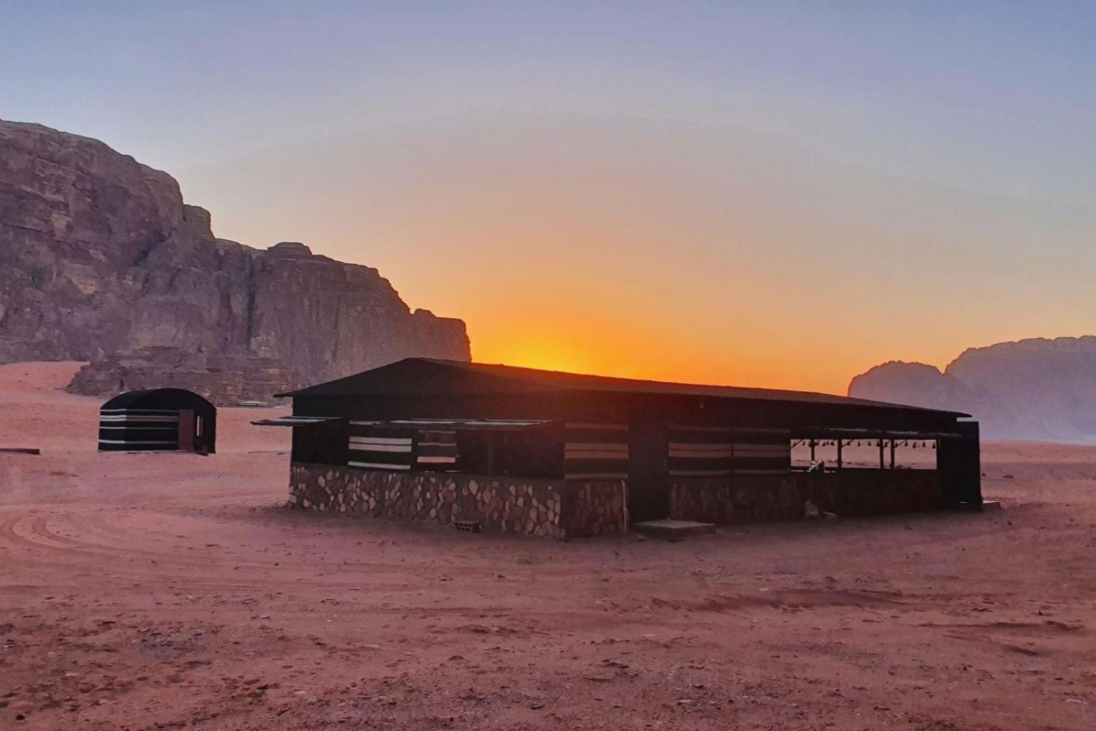 Welcome To Wadi Rum Camp Hotel Bagian luar foto