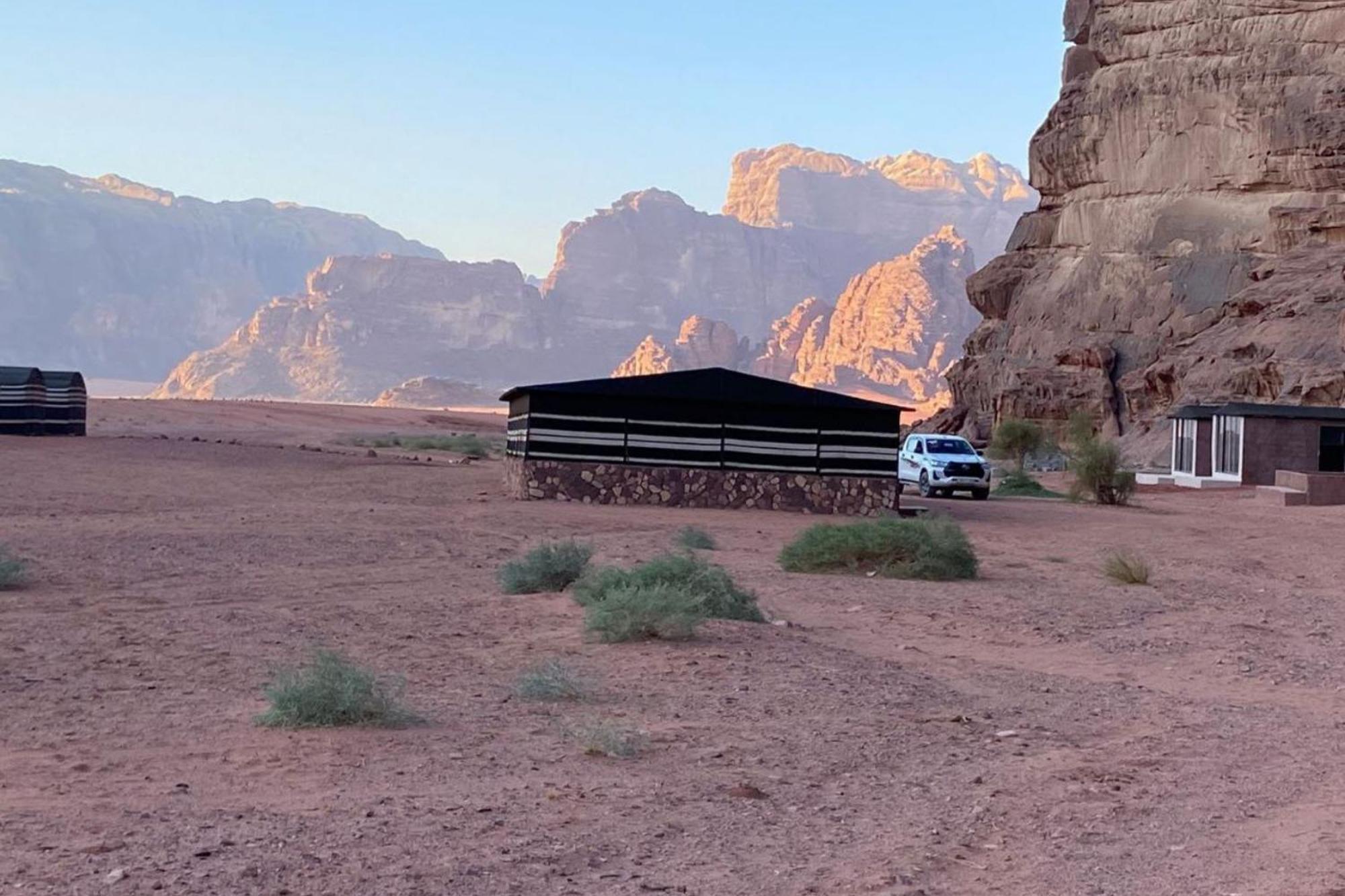 Welcome To Wadi Rum Camp Hotel Bagian luar foto